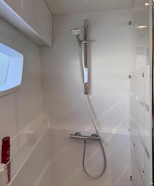 Fountaine Pajot Astrea 42 Maestro — photo 17