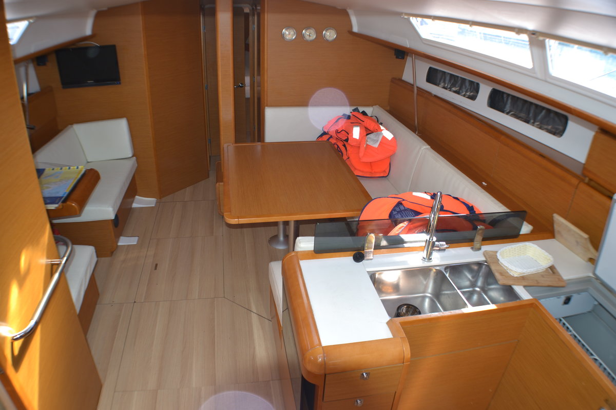 Sun Odyssey 439 — photo 15