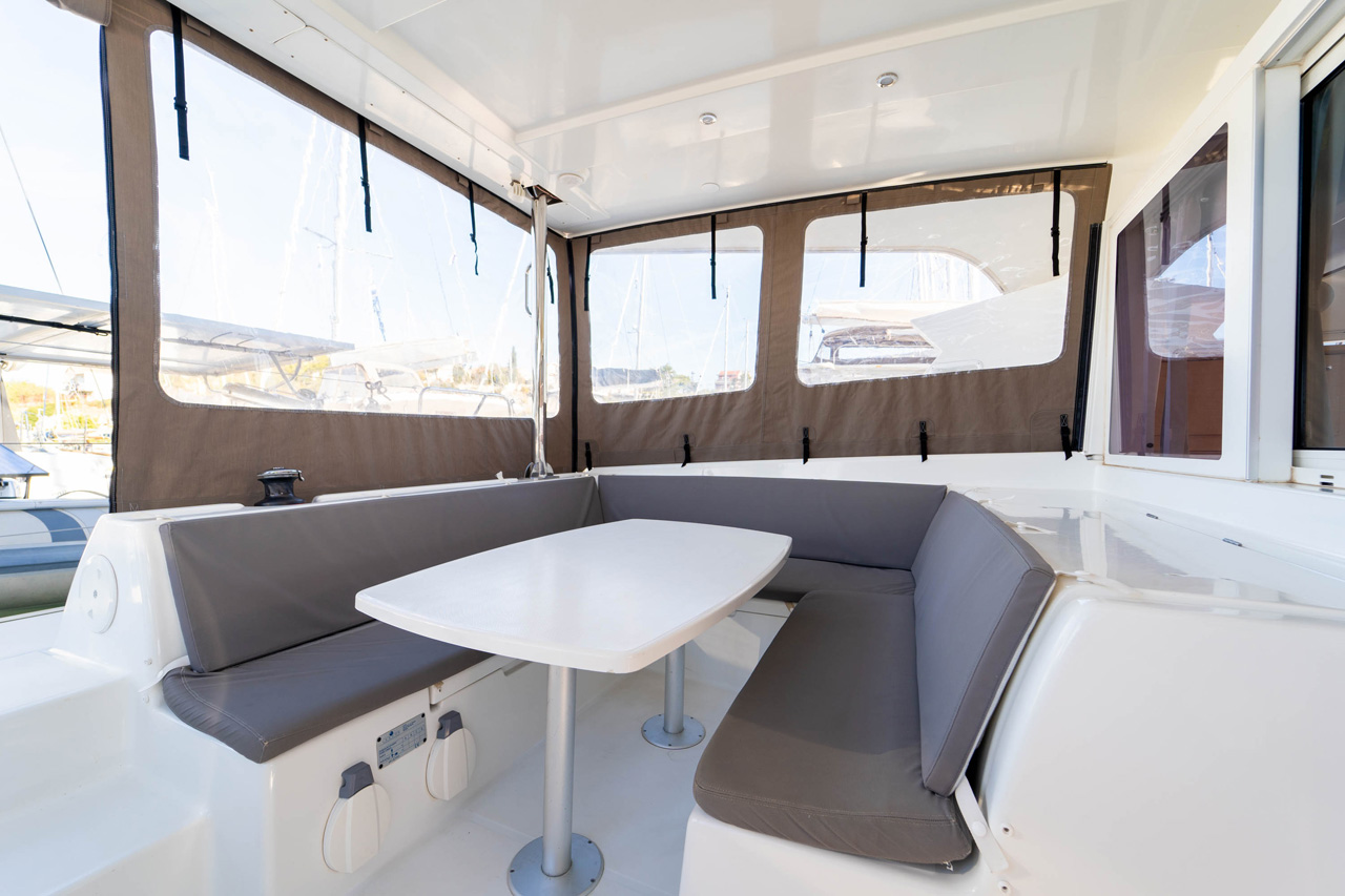 Lagoon 421 - 4 + 1 cab. — photo 12