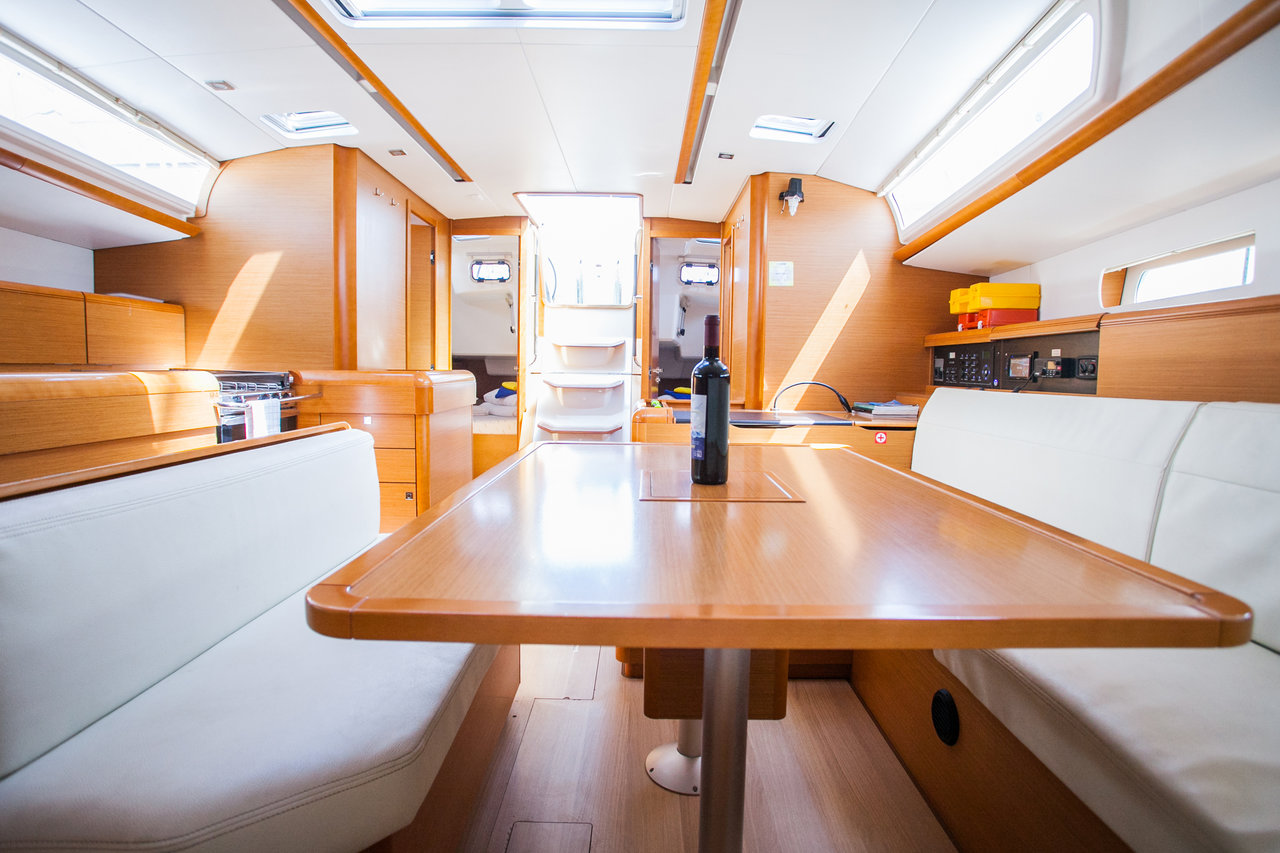 Sun Odyssey 509 - 5 + 1 cab. — photo 9