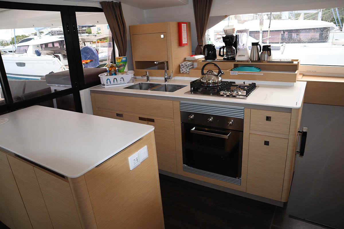 Fountaine Pajot Aura 51 - 6 cab — photo 21