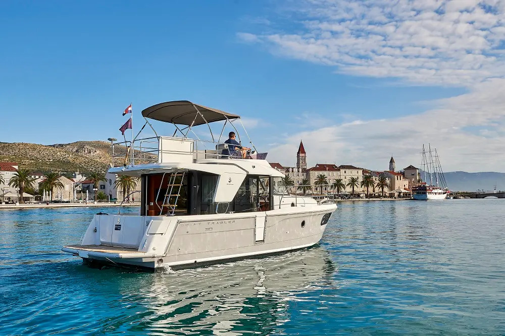 Swift Trawler 30 — photo 5