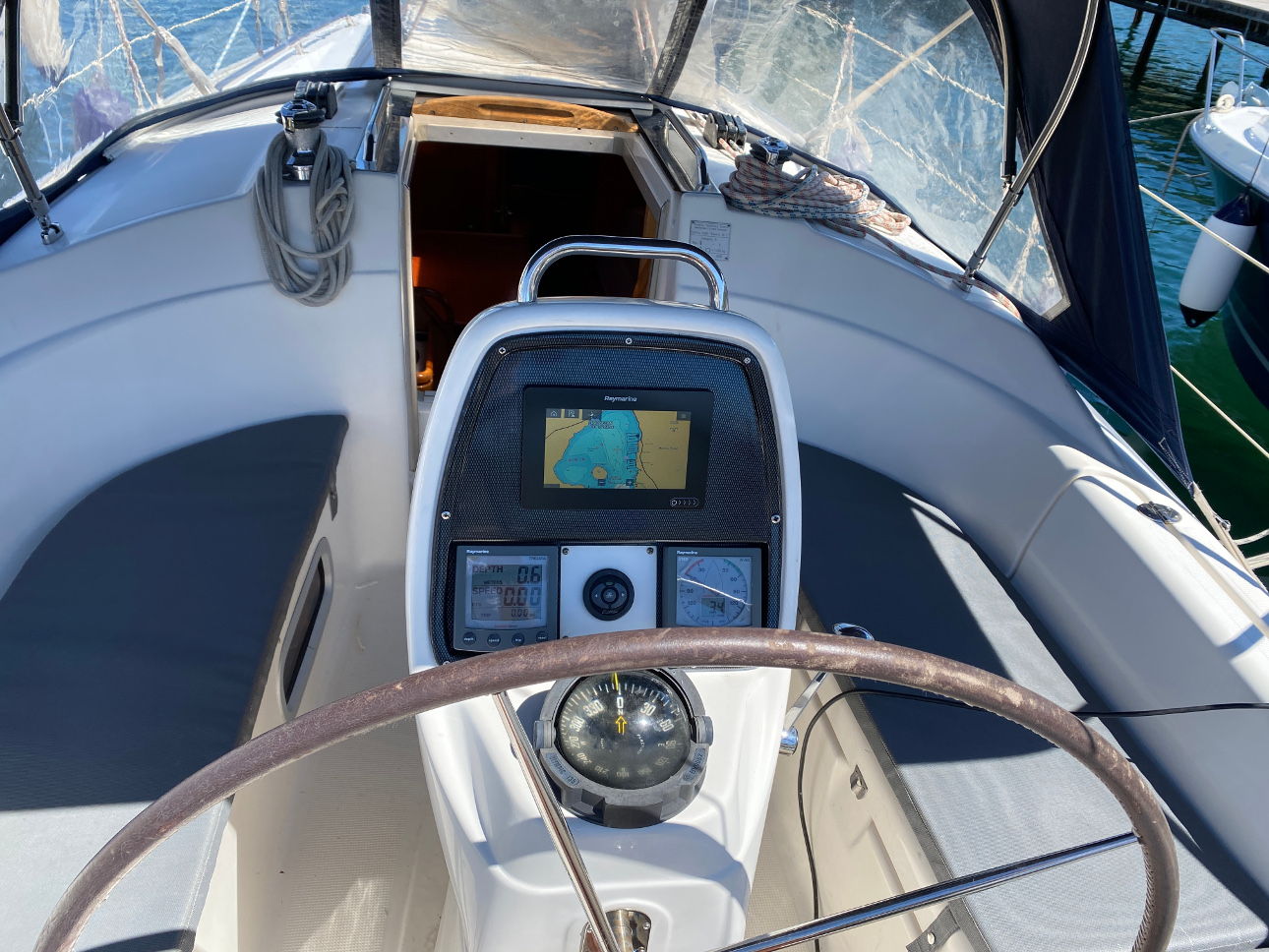 Bavaria 30 Cruiser — photo 6