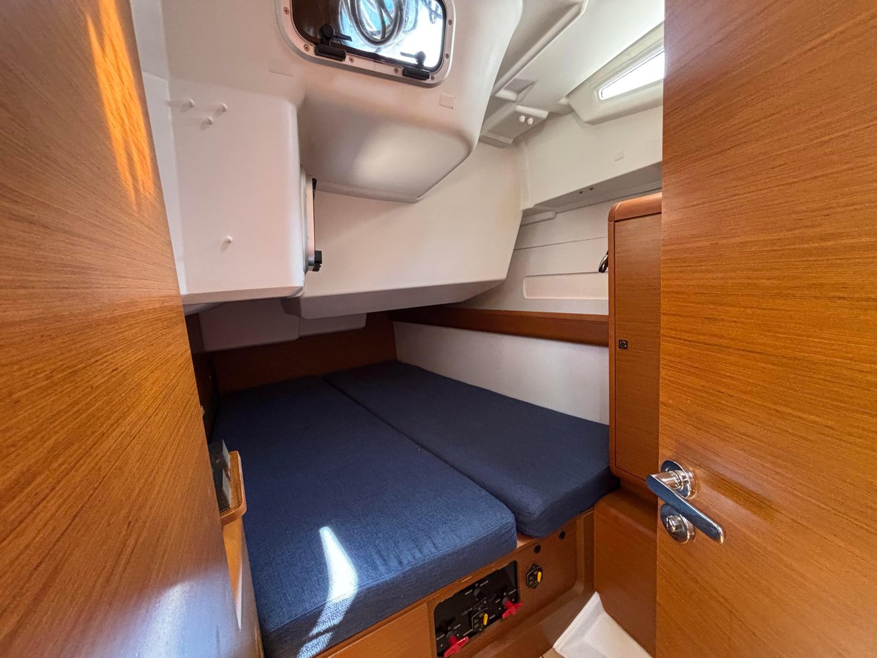 Sun Odyssey 479 - 4 cab. — photo 12