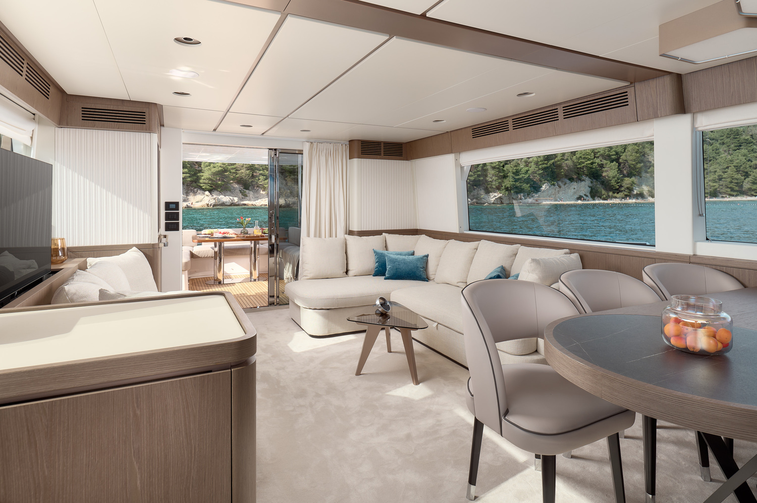 Azimut Magellano 66 — photo 15