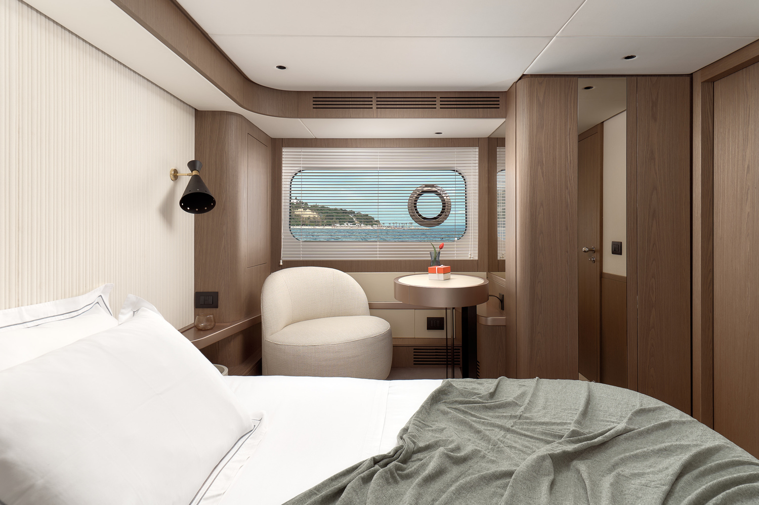 Azimut Magellano 66 — photo 21