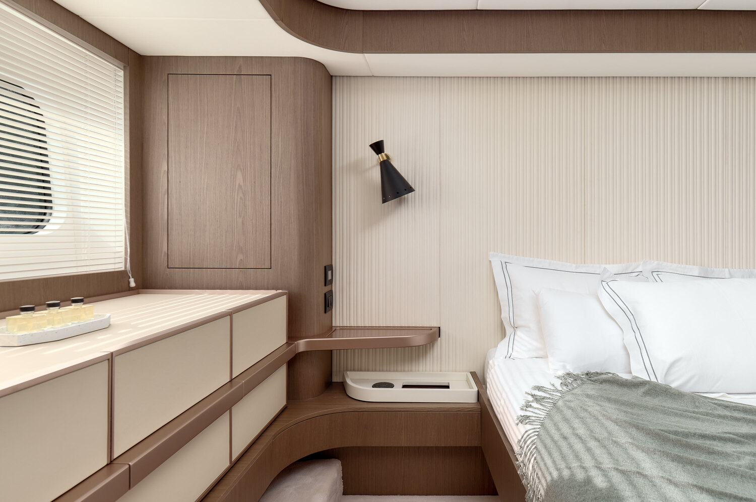 Azimut Magellano 66 — photo 22