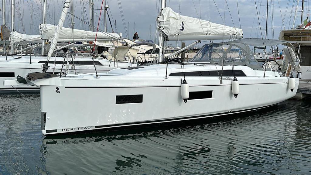 Oceanis 34.1 - 3 cab. — photo 1