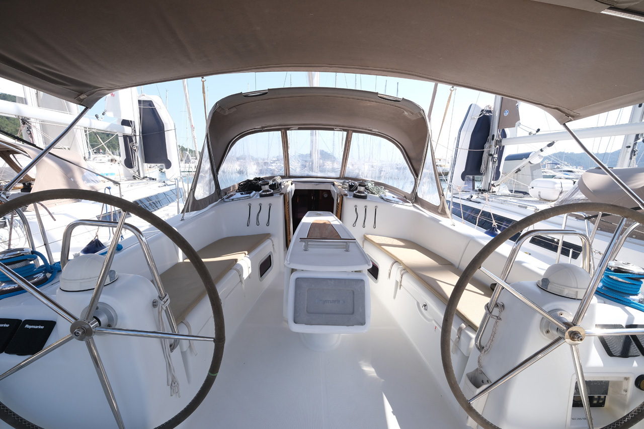 Oceanis 43 Family - 4 cab. — photo 3