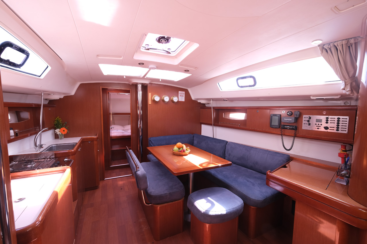 Oceanis 43 Family - 4 cab. — photo 6
