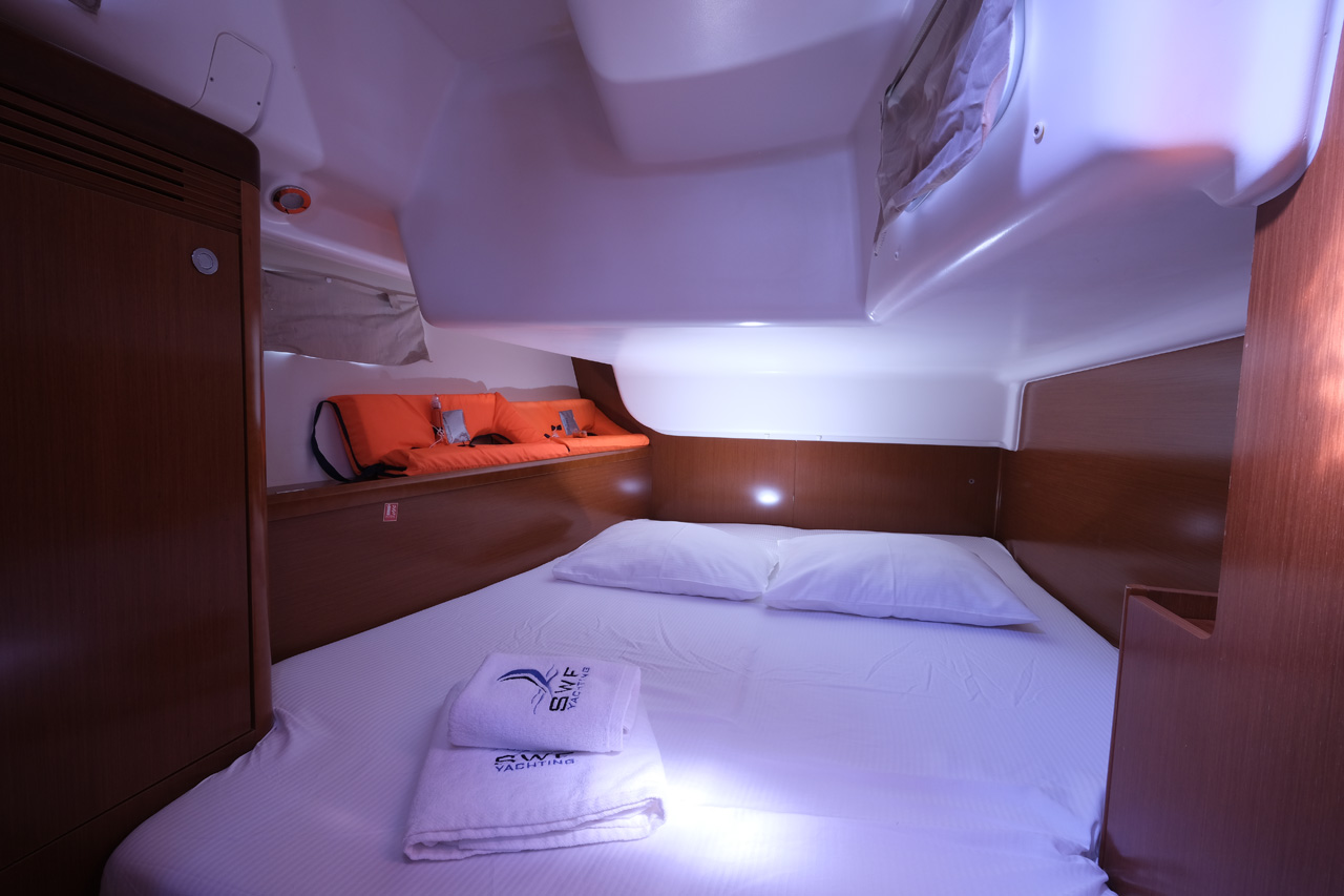 Oceanis 43 Family - 4 cab. — photo 12
