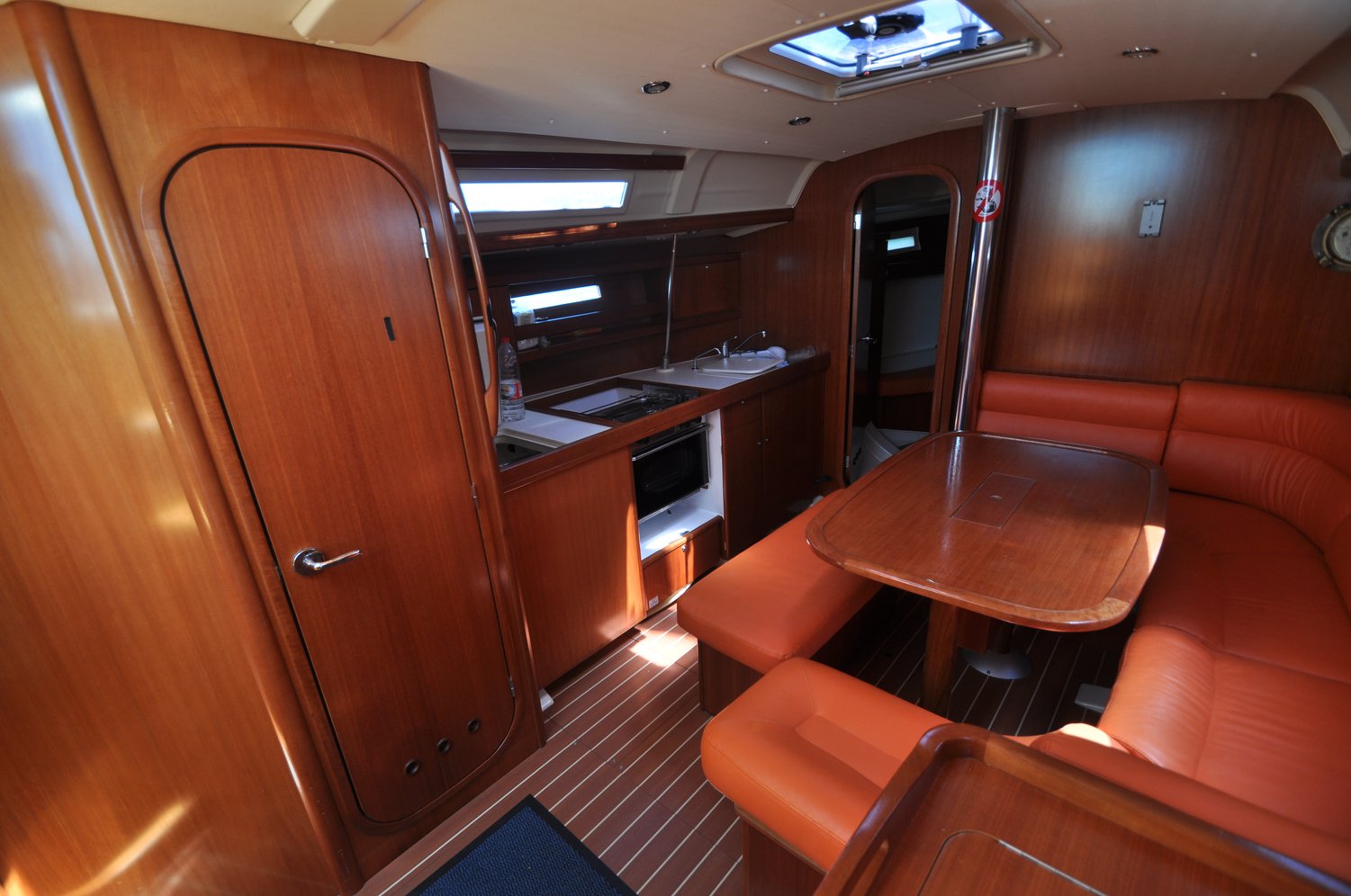 Dufour 365 GL — photo 8