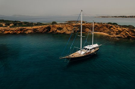 Anemos & Almyra — photo 1