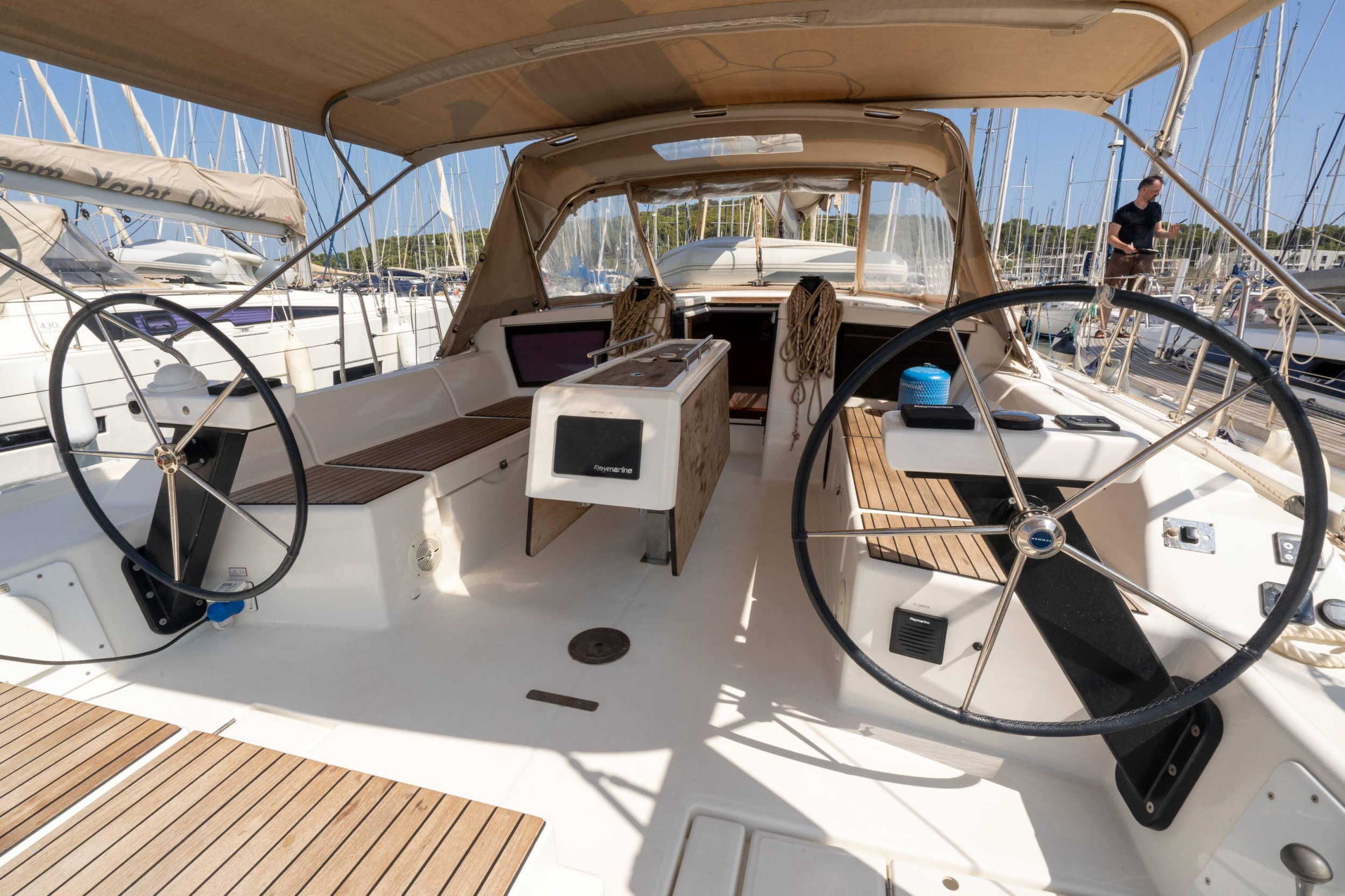 Dufour 430 GL — photo 4
