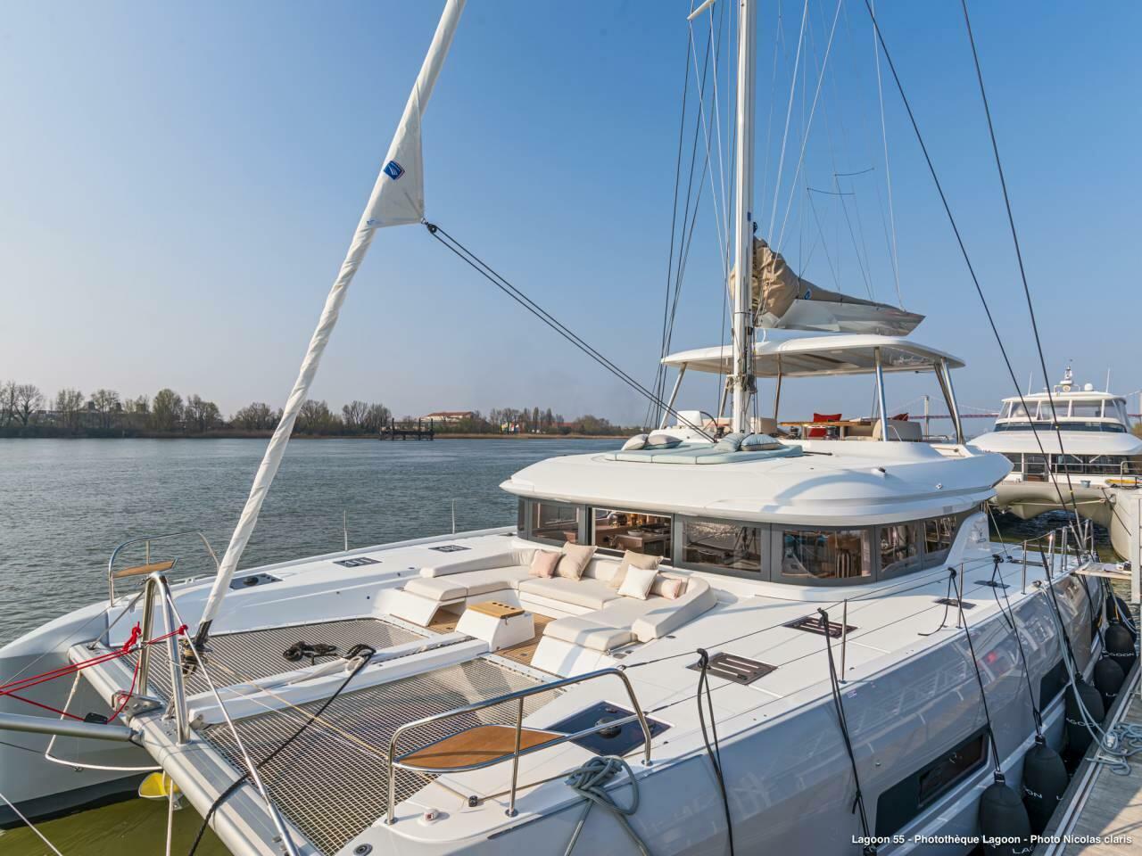 Lagoon 55 - 5 + 2 cab. — photo 4