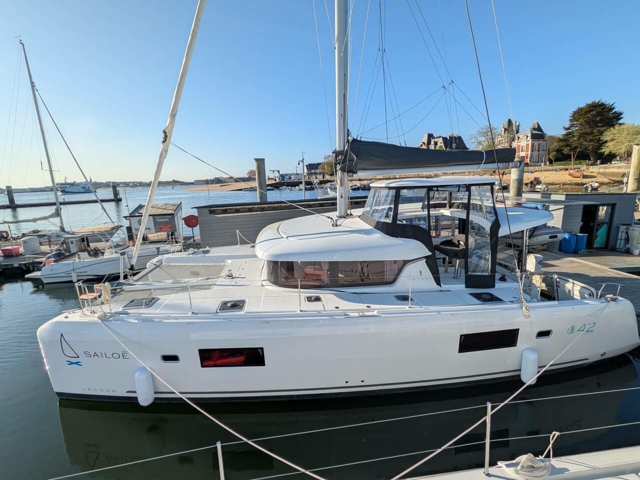 Lagoon 42 - 4 + 2 cab. — photo 4
