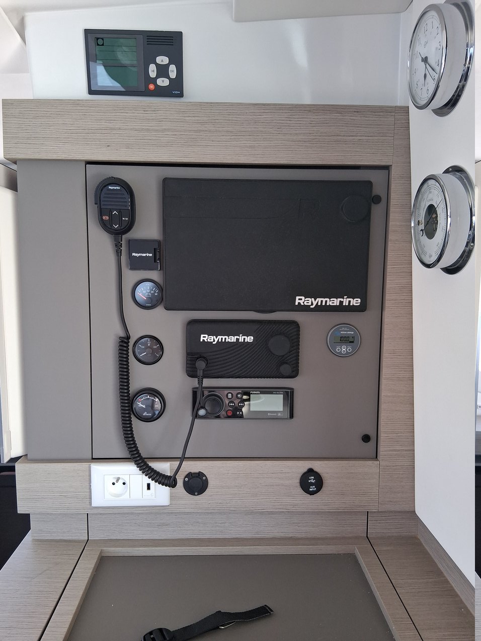 Fountaine Pajot MY4.S - Maestro — photo 17