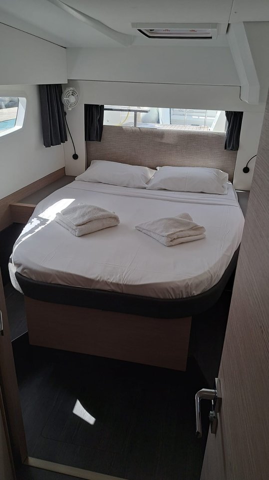 Fountaine Pajot Astrea 42 - 4 + 2 cab. — photo 19