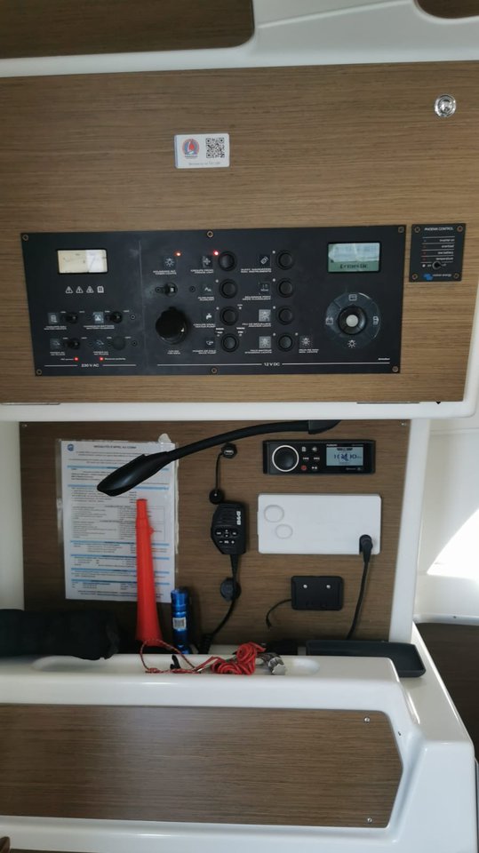 Lagoon 380 - 4 cab. — photo 16