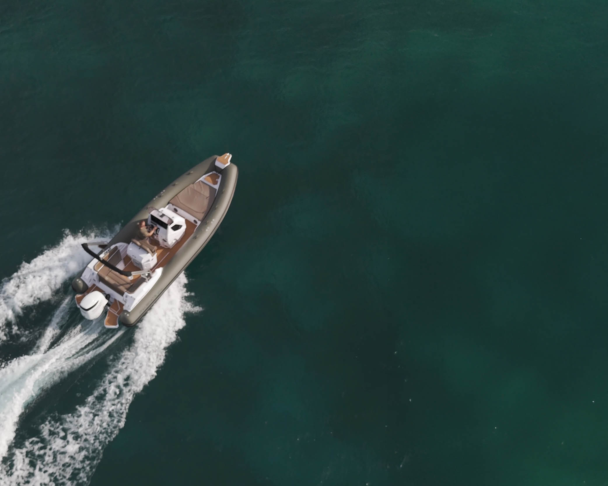 Predator 700 T — photo 5