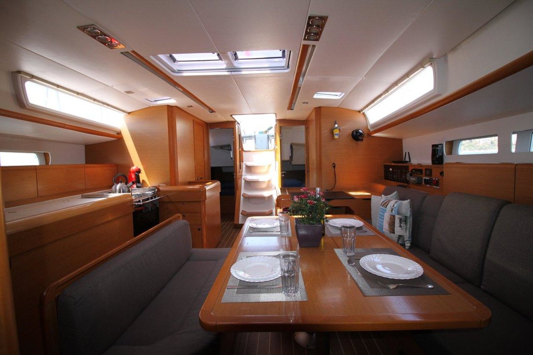Sun Odyssey 509 - 5 + 1 cab. — photo 8