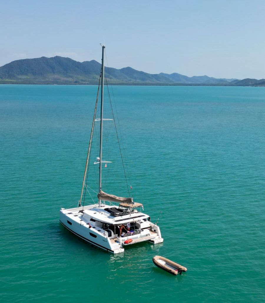 Fountaine Pajot Saona 47 Quintet - 5 + 1 cab. — photo 1