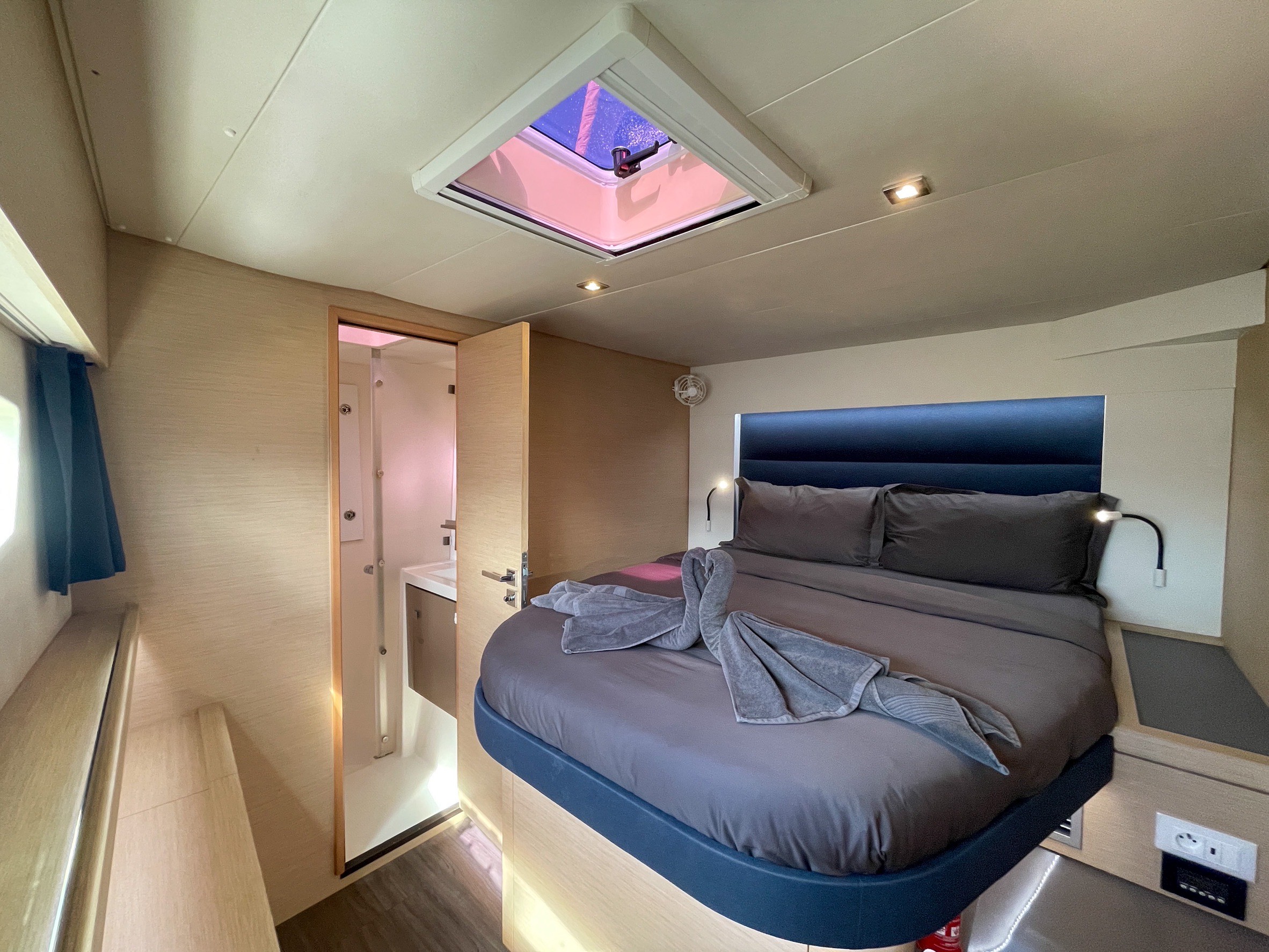 Fountaine Pajot Saona 47 Quintet - 5 + 1 cab. — photo 9