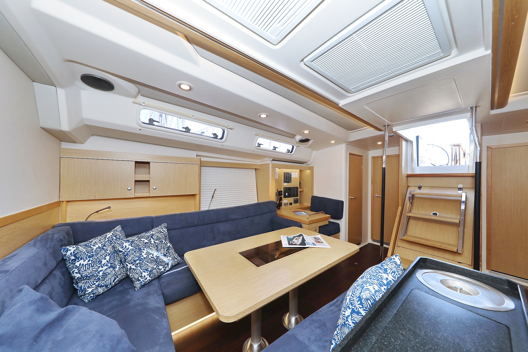Hanse 505 - 4 + 1 cab. — photo 11