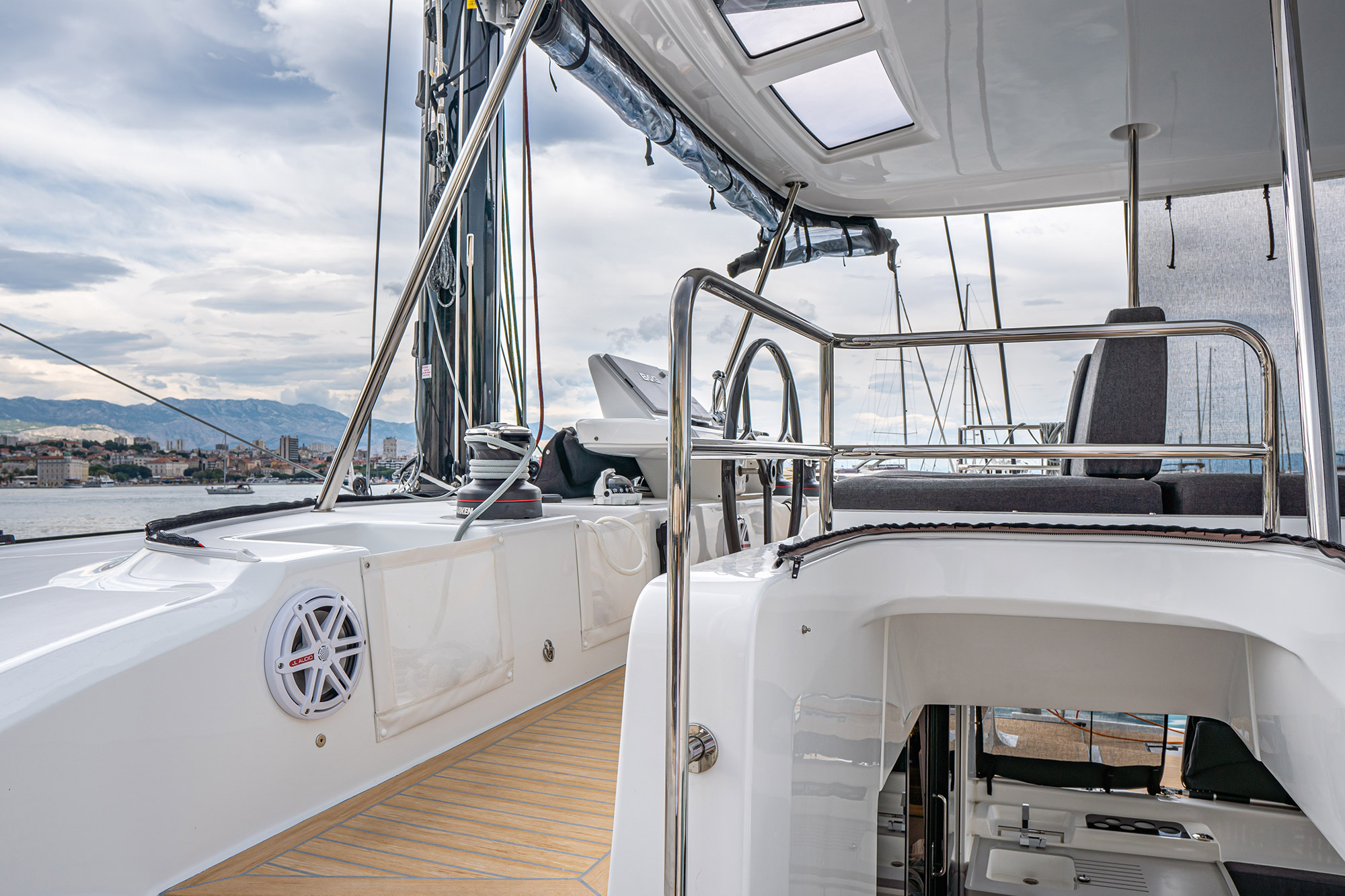 Lagoon 50 - 5 + 2 cab. — photo 8