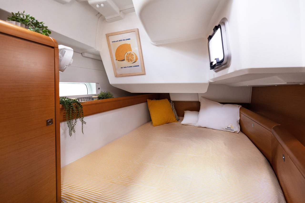 Sun Odyssey 469 — photo 11