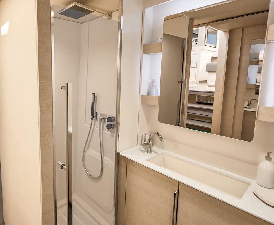 Fountaine Pajot FP 44 Quatuor ELECTRIC - 4 + 1 cab. — photo 7