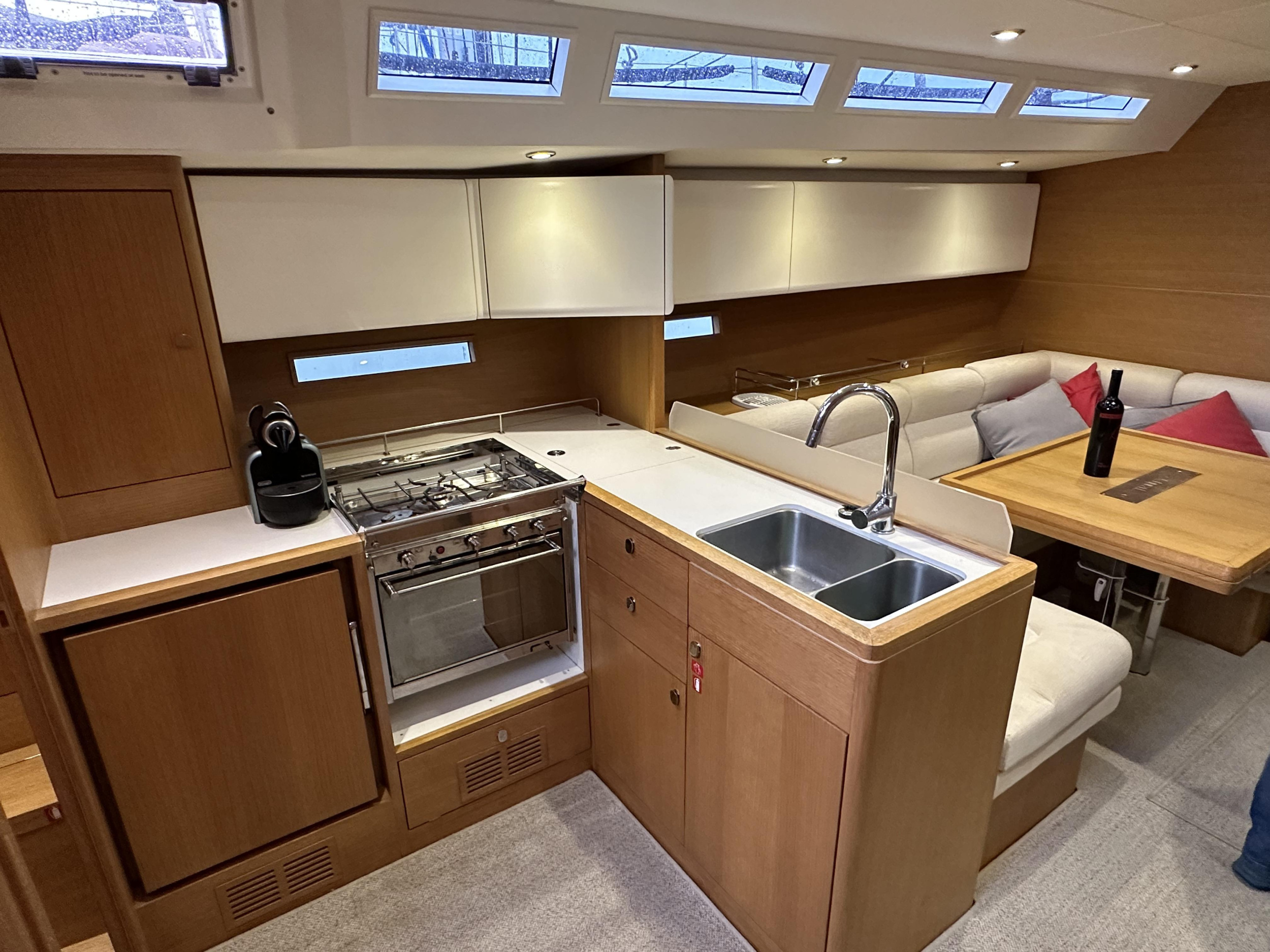 Solaris One 44 — photo 11