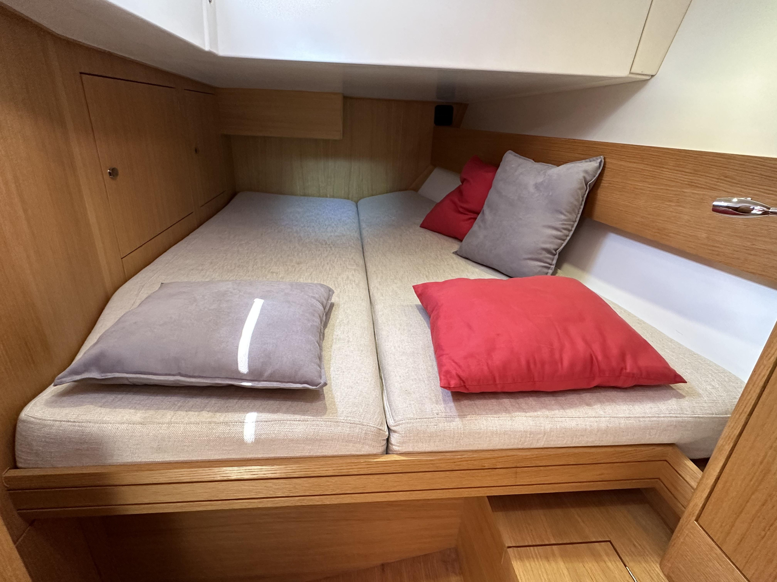 Solaris One 44 — photo 16