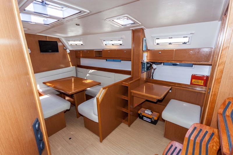 Bavaria Cruiser 40 — photo 13
