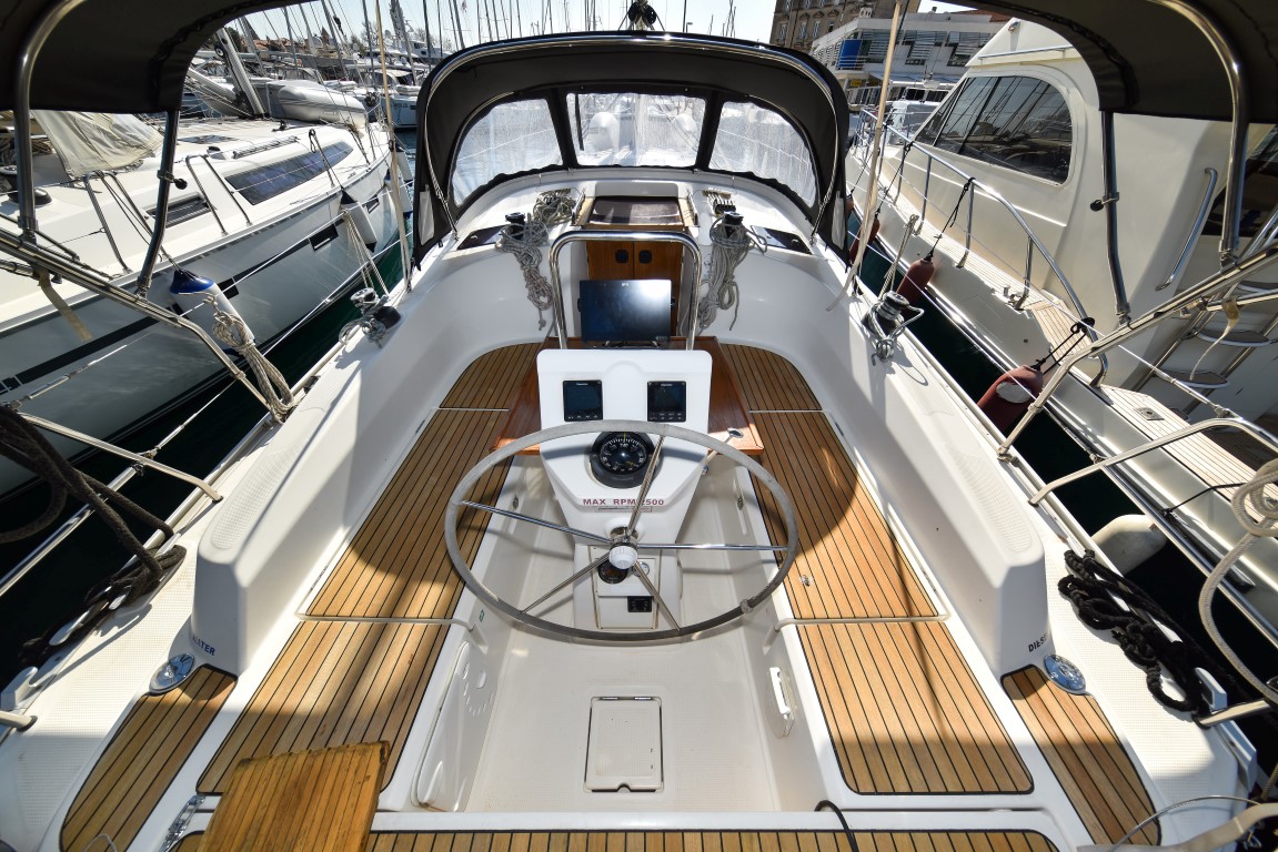 Bavaria Cruiser 36 — photo 6