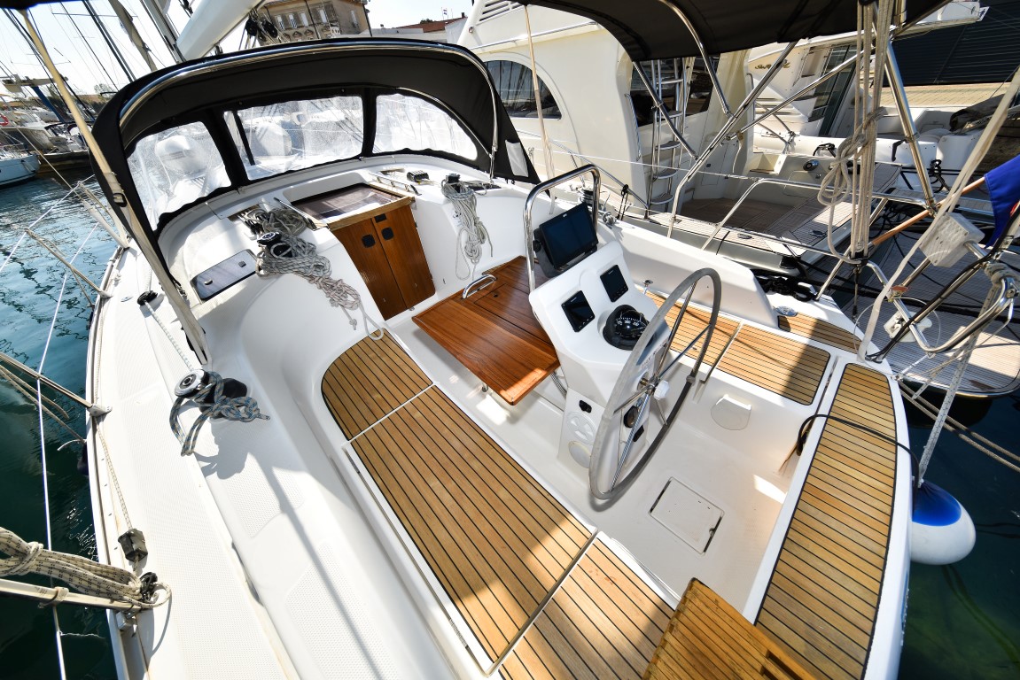Bavaria Cruiser 36 — photo 10