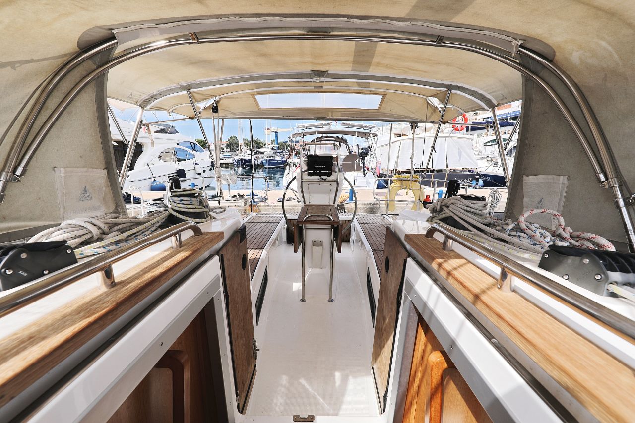 Bavaria Cruiser 36 — photo 15