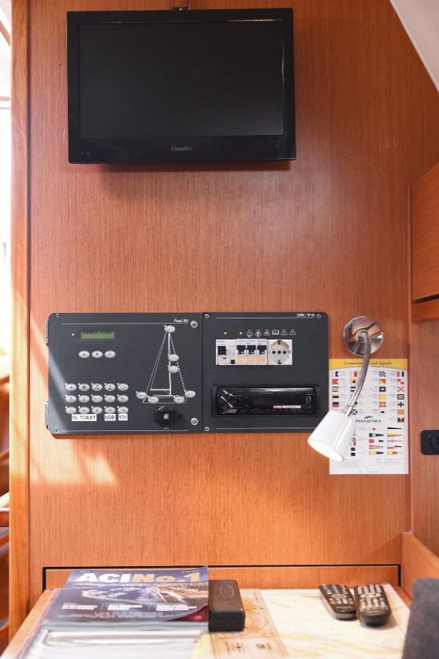 Bavaria Cruiser 36 — photo 16