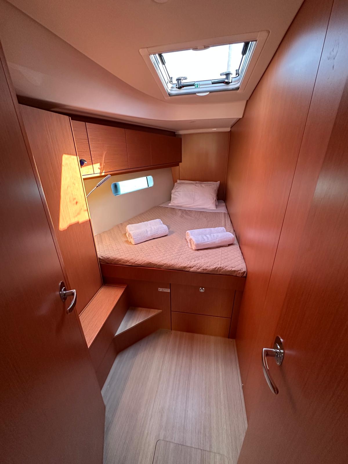 Bavaria C46 - 5 cab. — photo 13
