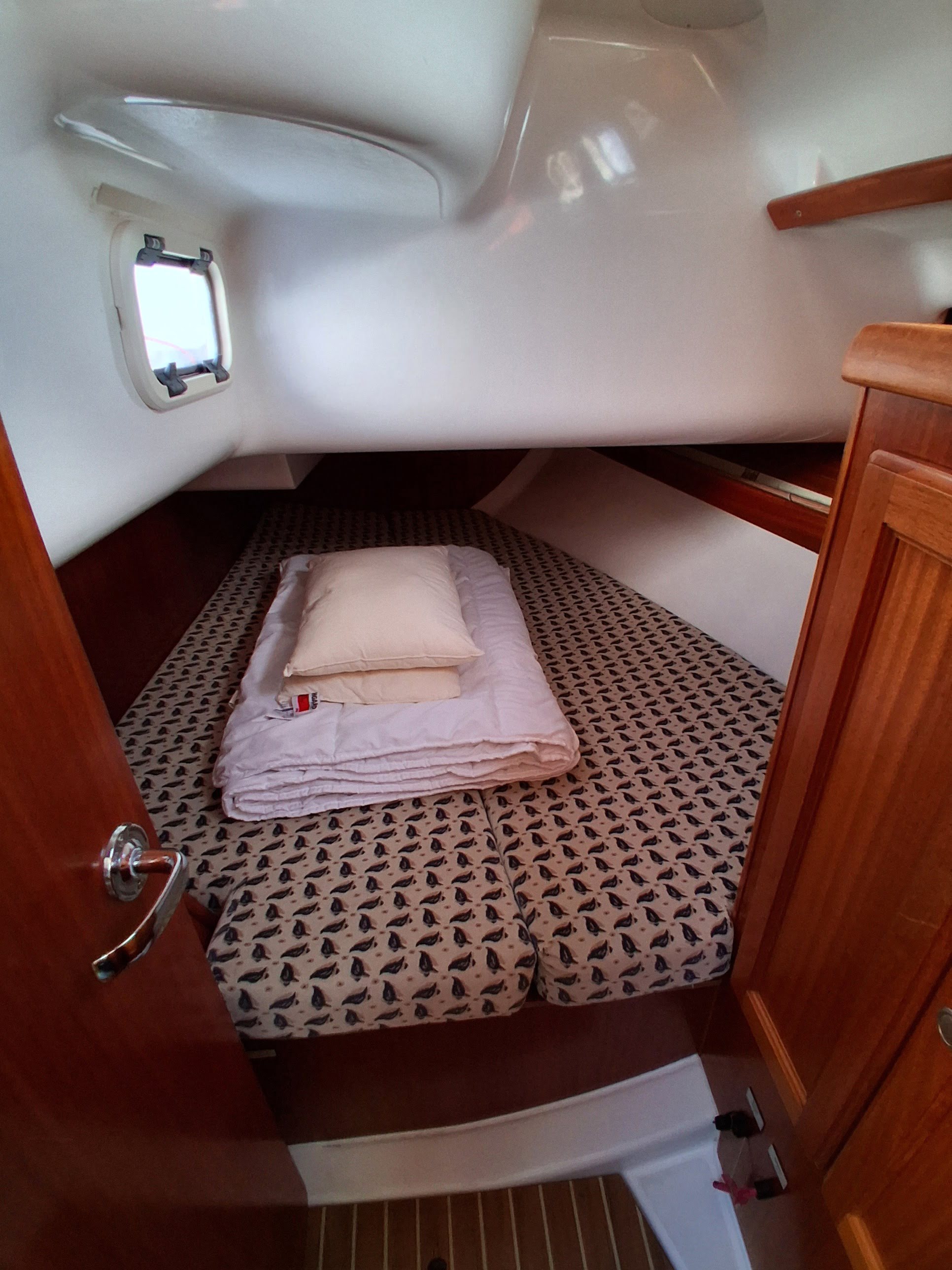 Dufour 36 Classic — photo 10