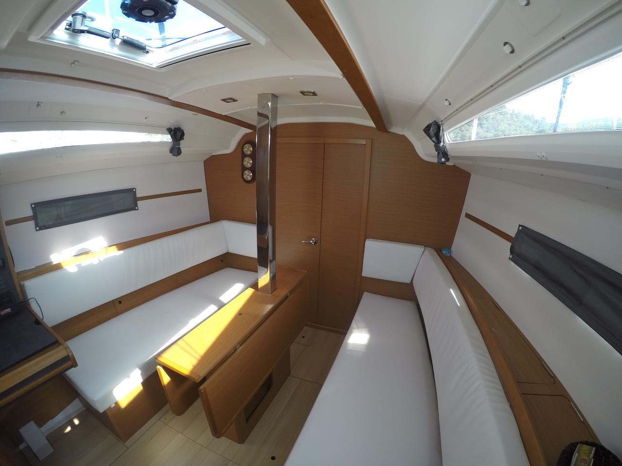 Sun Odyssey 349 - 3 cab. — photo 11