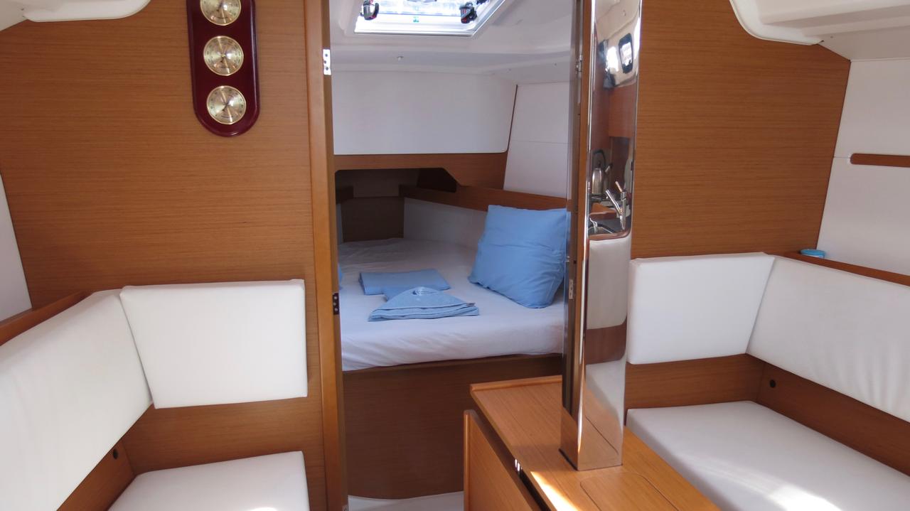 Sun Odyssey 349 - 3 cab. — photo 25