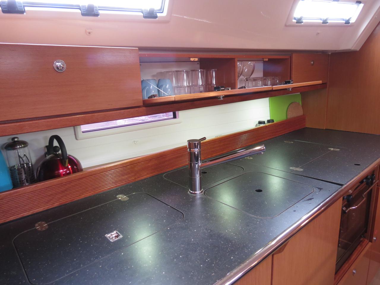 Bavaria Cruiser 40 — photo 11