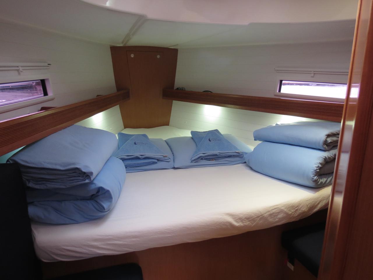 Bavaria Cruiser 40 — photo 15