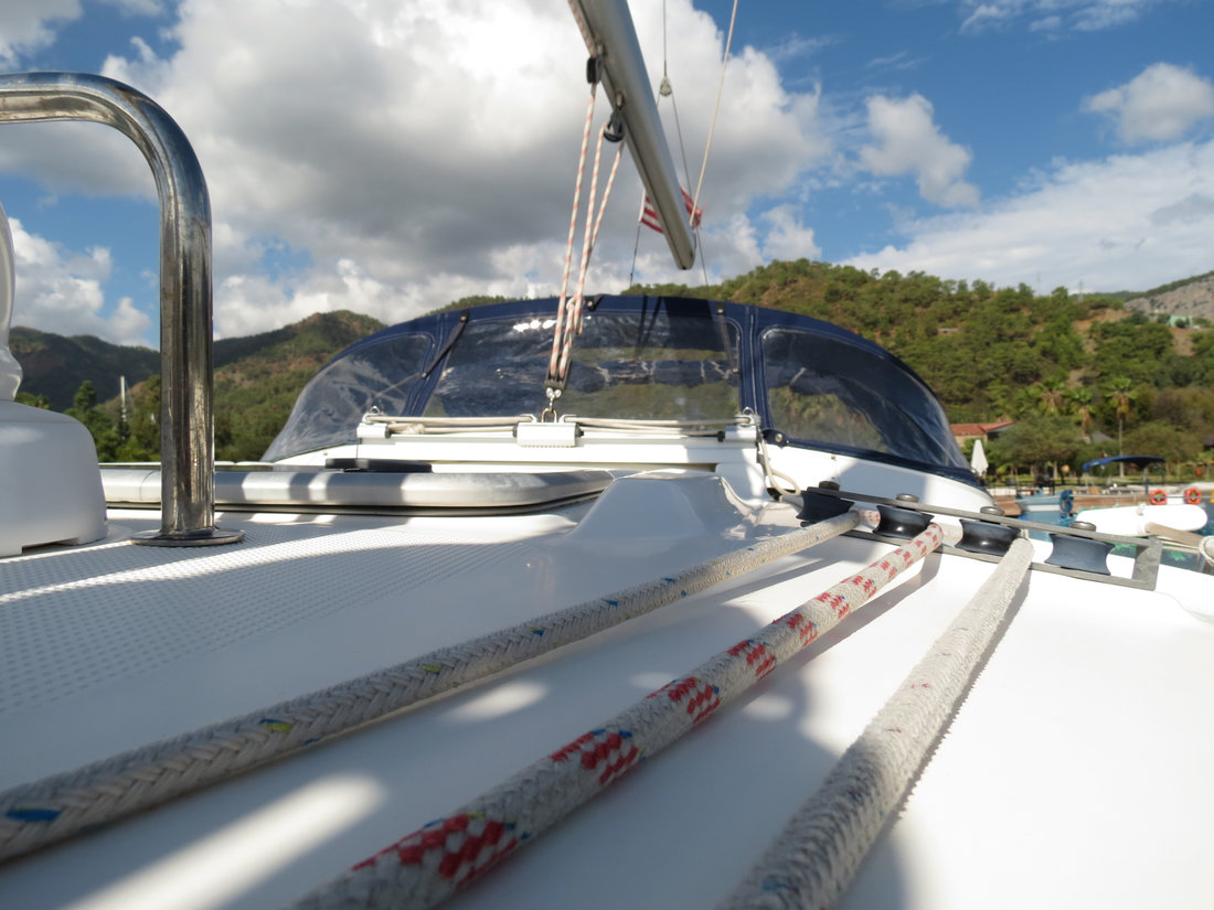 Bavaria 43 Cruiser — photo 7