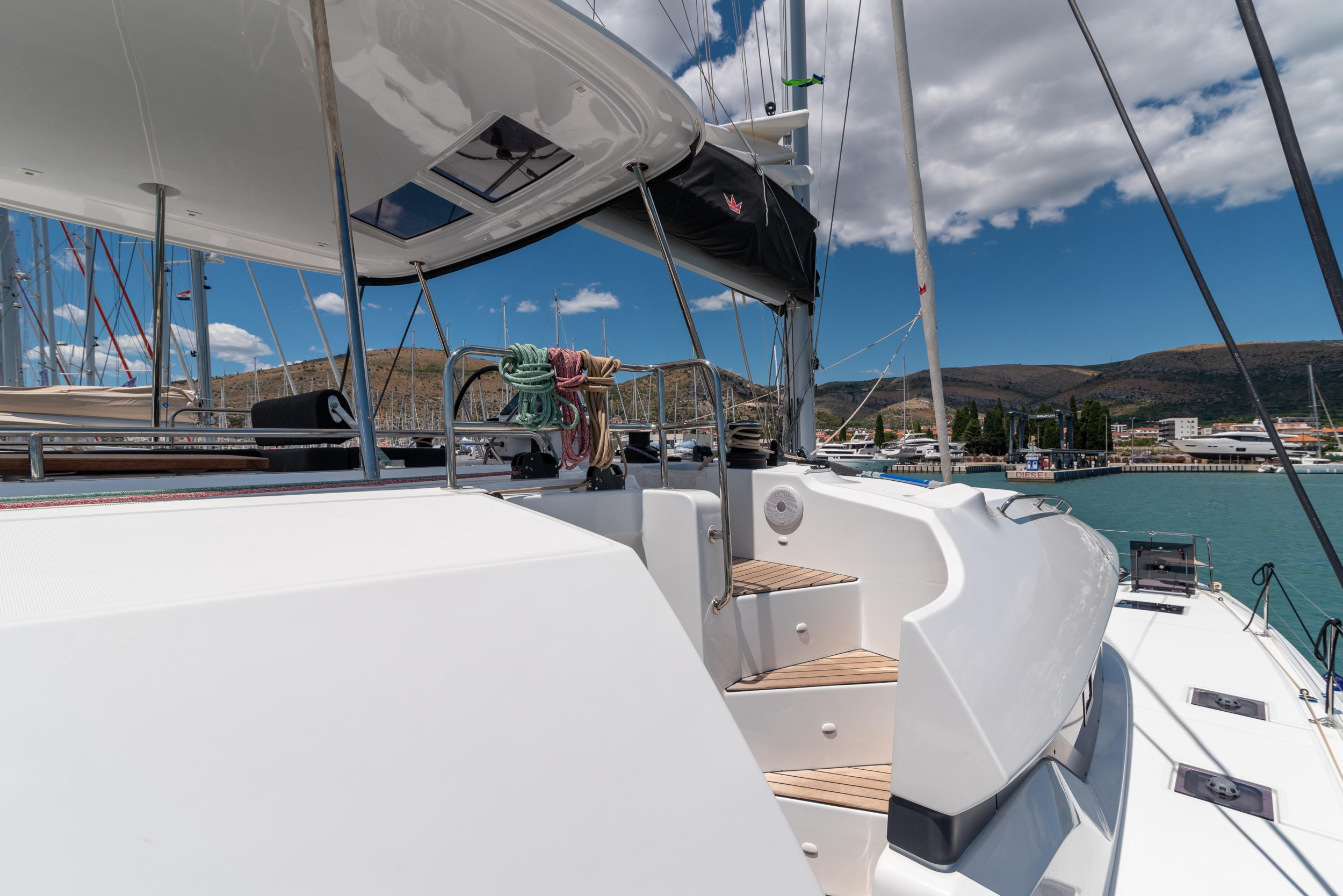 Lagoon 51 - 6 + 2 cab. — photo 12
