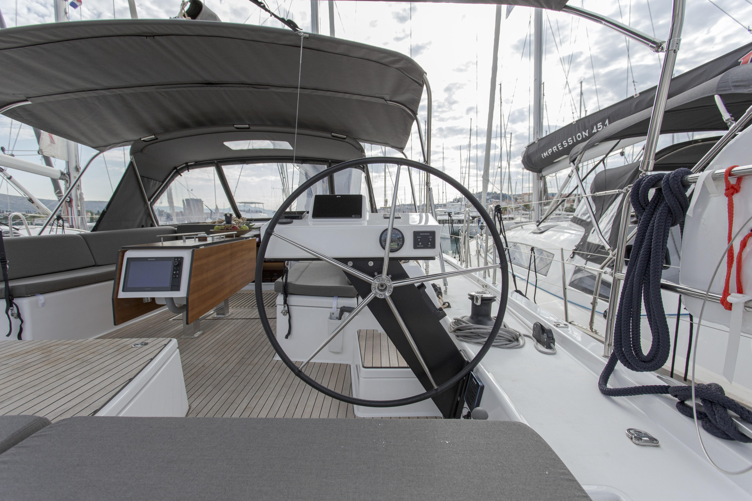 Dufour 530 — photo 15