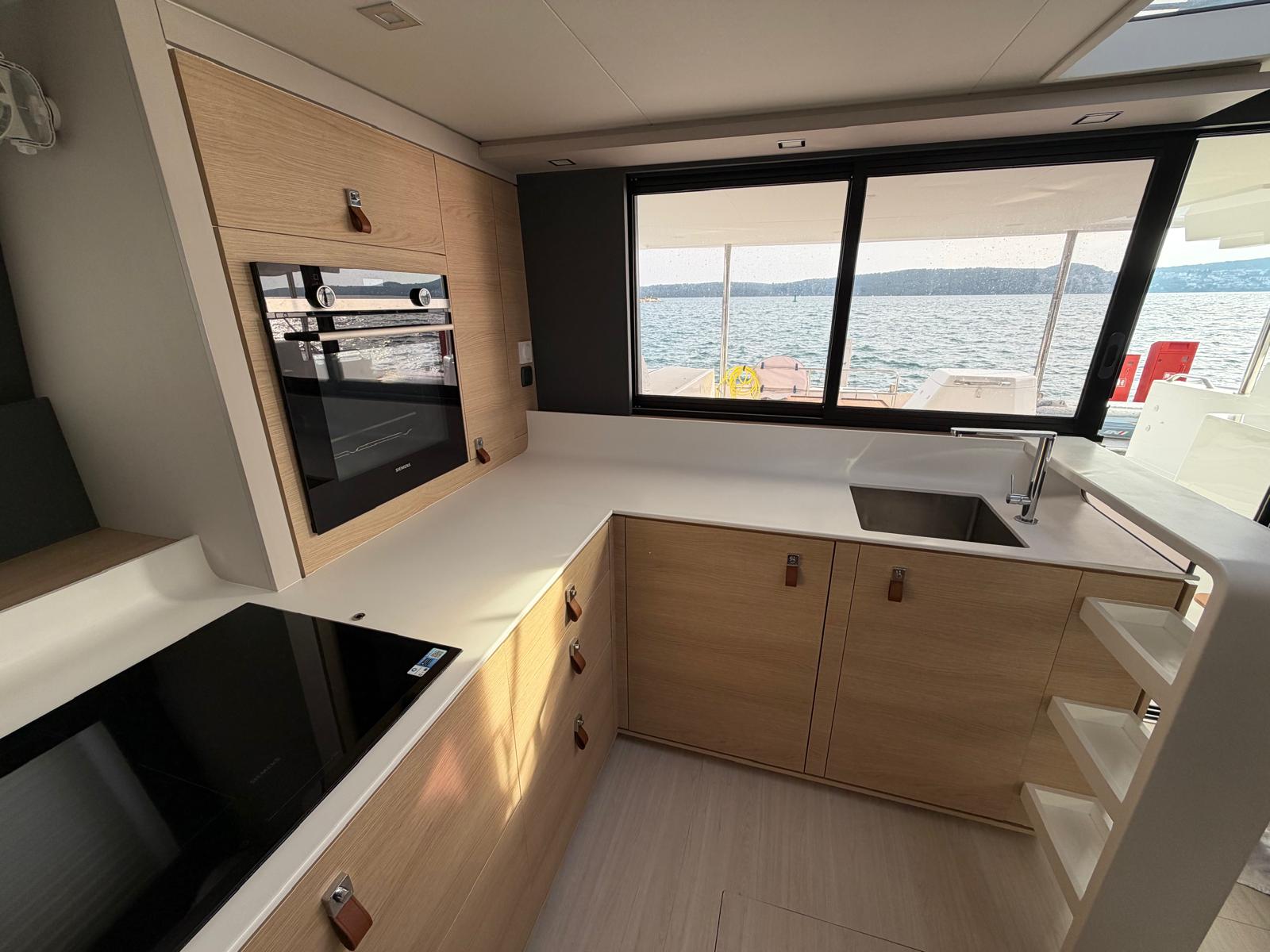 Aventura 45 — photo 25