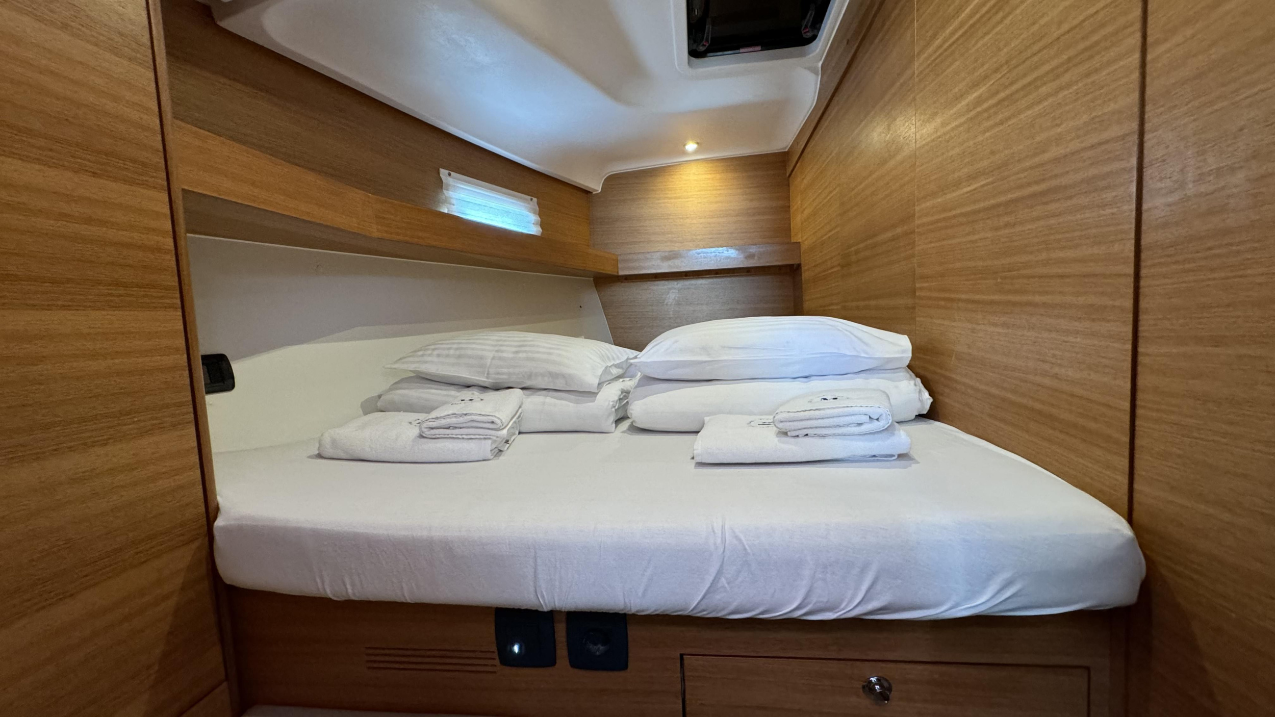 Crucero en velero con tripulación desde Trogir — photo 121