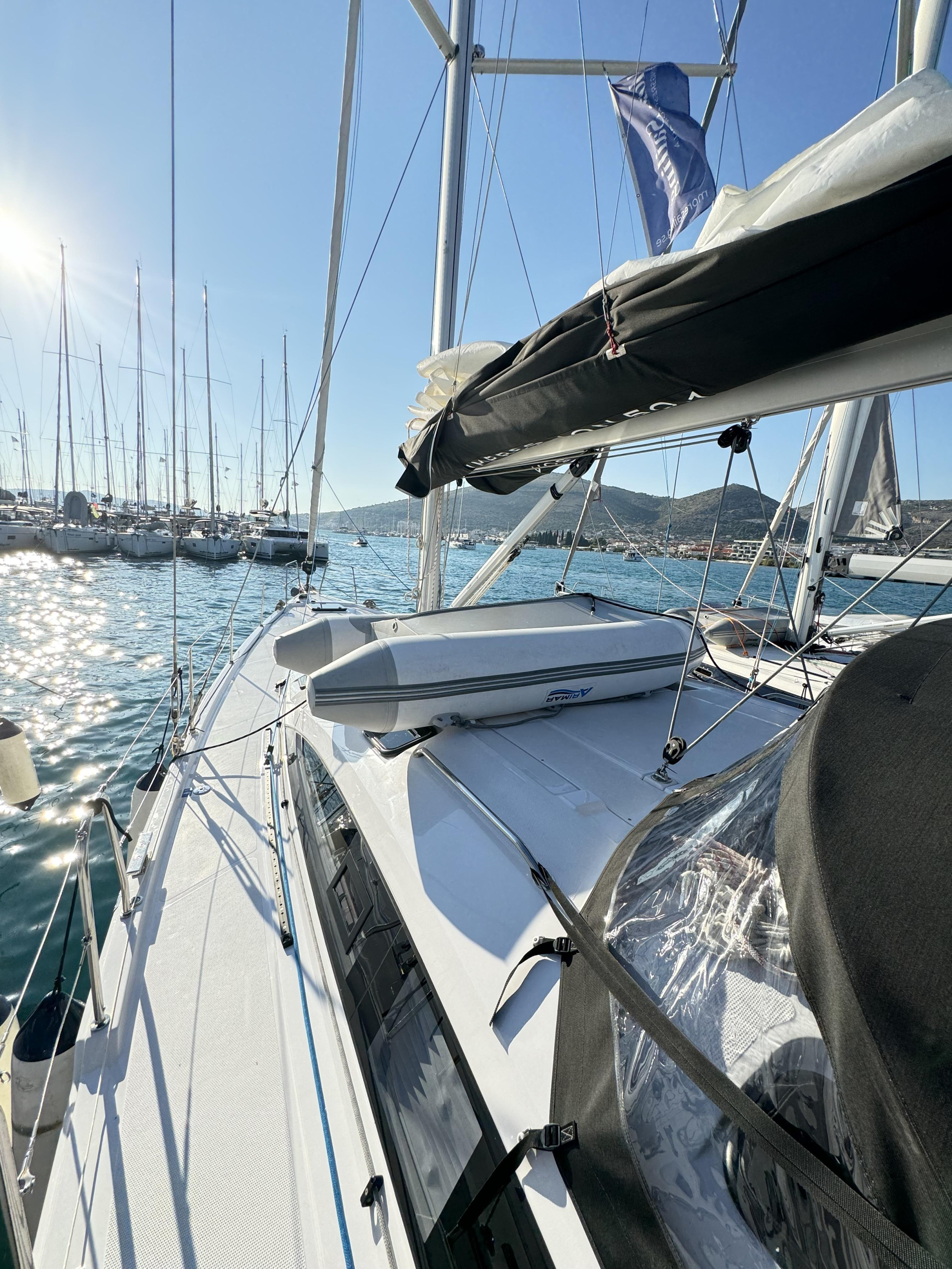 Crucero en velero con tripulación desde Trogir — photo 97